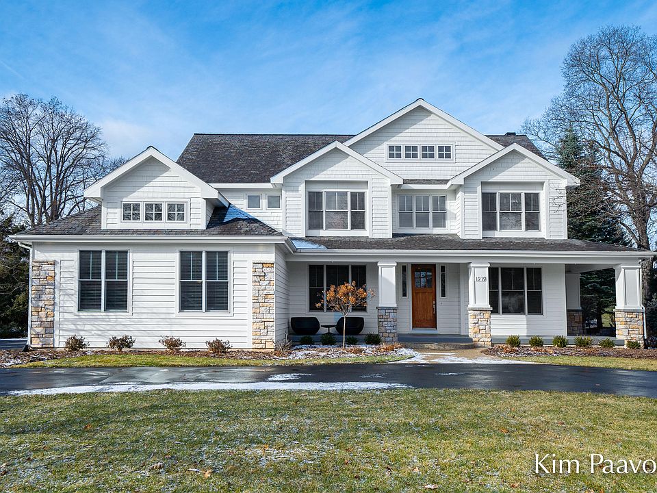 1st image of 1919 Watermark Dr SE
