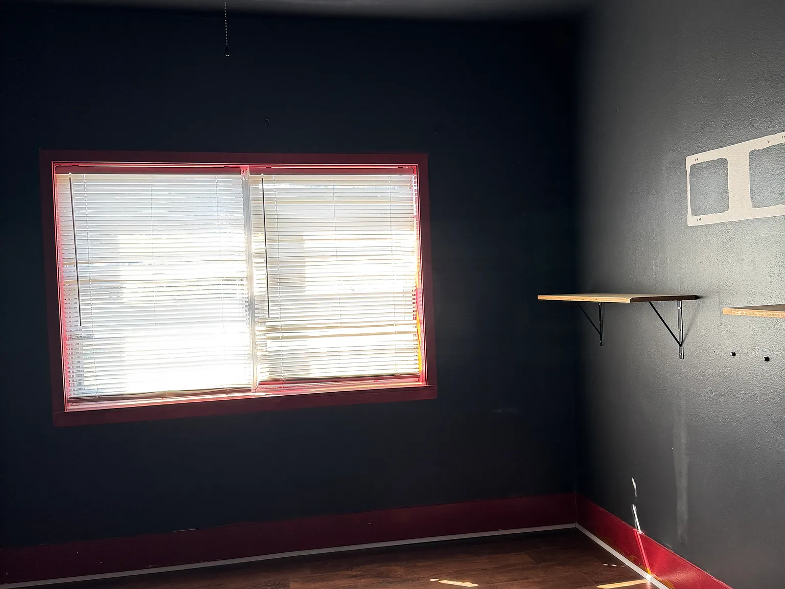 3 bed, 1.0 bath, 1560 sqft, $1,500 — Photo 4