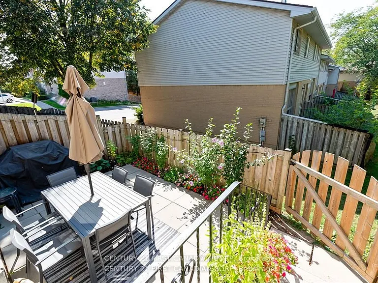 35 Waterman Ave #60 — Photo 29
