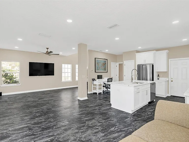 7221 Bay Club Way — Photo 17