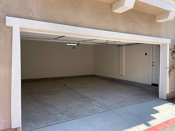 5th image of 40645 Birchfield Dr