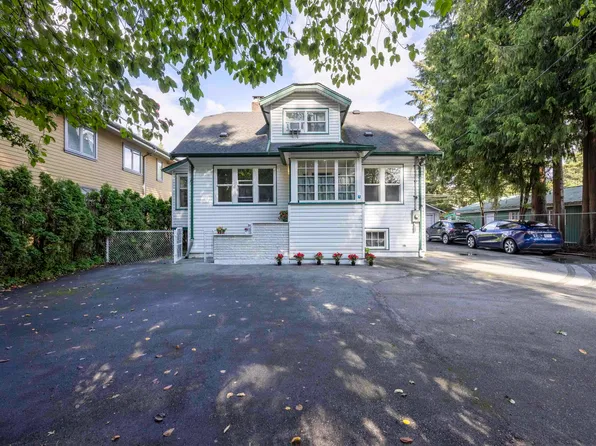 826 Westwood St, Coquitlam, BC V3C 3L2