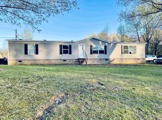 224 Christmasville Rd, Trenton, TN 38382