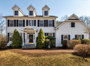 18 Ellsworth Ln, Canton, CT 06019