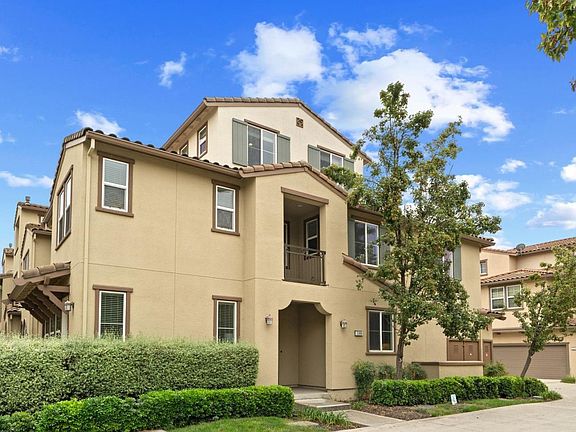 2nd image of 5300 Fioli Loop