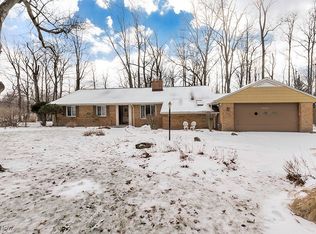 24270 Hermitage Rd, Shaker Heights, OH 44122