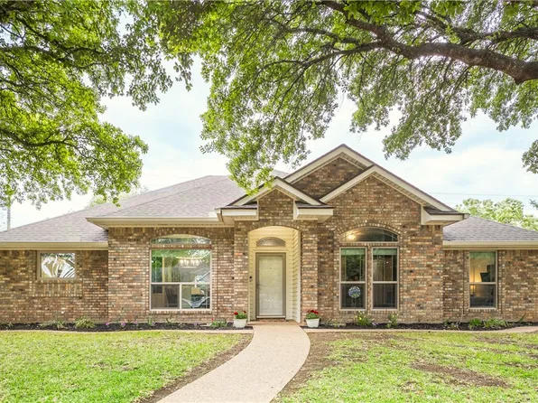 908 Regina Dr, Hewitt, TX 76643