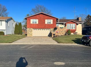 303 Cherry St, Abingdon, IL 61410
