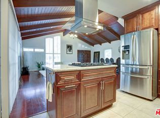 2415 9th Ave, Los Angeles, CA 90018