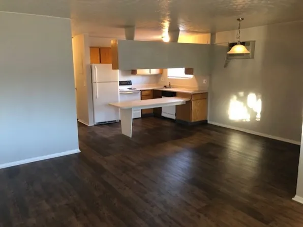 593 W Crestline Ave, 593 W Crestline Ave #2, Littleton, CO 80120