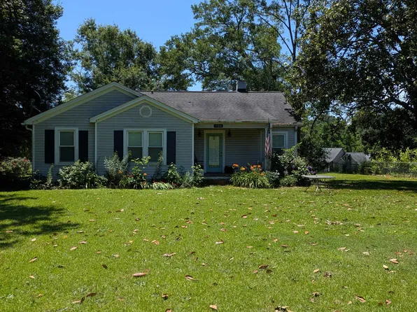 726 Foster Rd, Inman, SC 29349