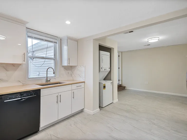 234 Harrison Ave #2 — Photo 5