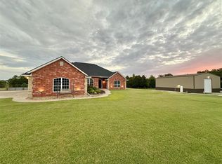 30260 Sleepy Hollow Dr, McLoud, OK 74851