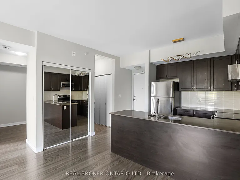 3560 Saint Clair Ave E #323 — Photo 6