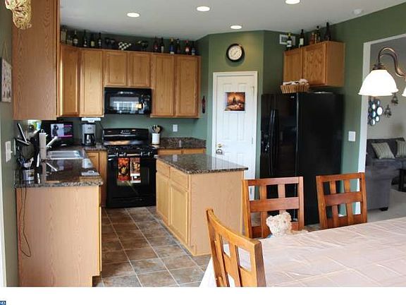 5th image of 505 Sequoia Dr