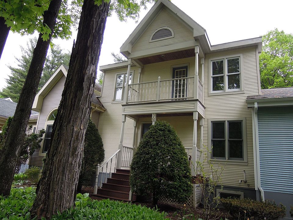 1st image of 30 Sarazen St