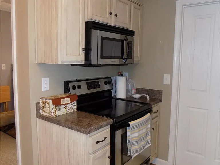 628 Vintage Way — Photo 8