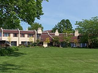 2nd image of 3302 N Stonehouse Dr