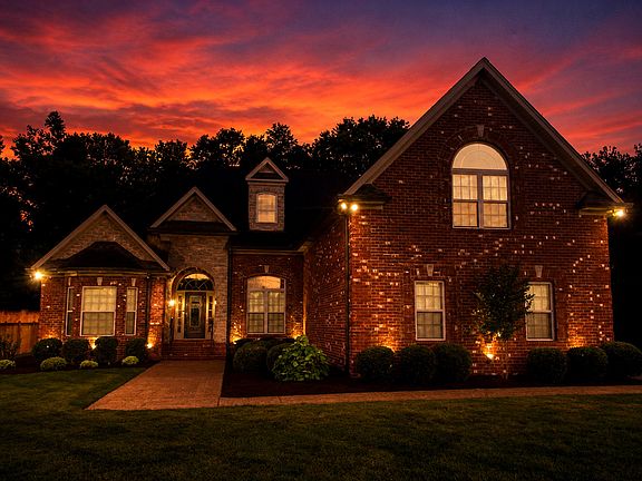 2nd image of 929 Morningstar Ct