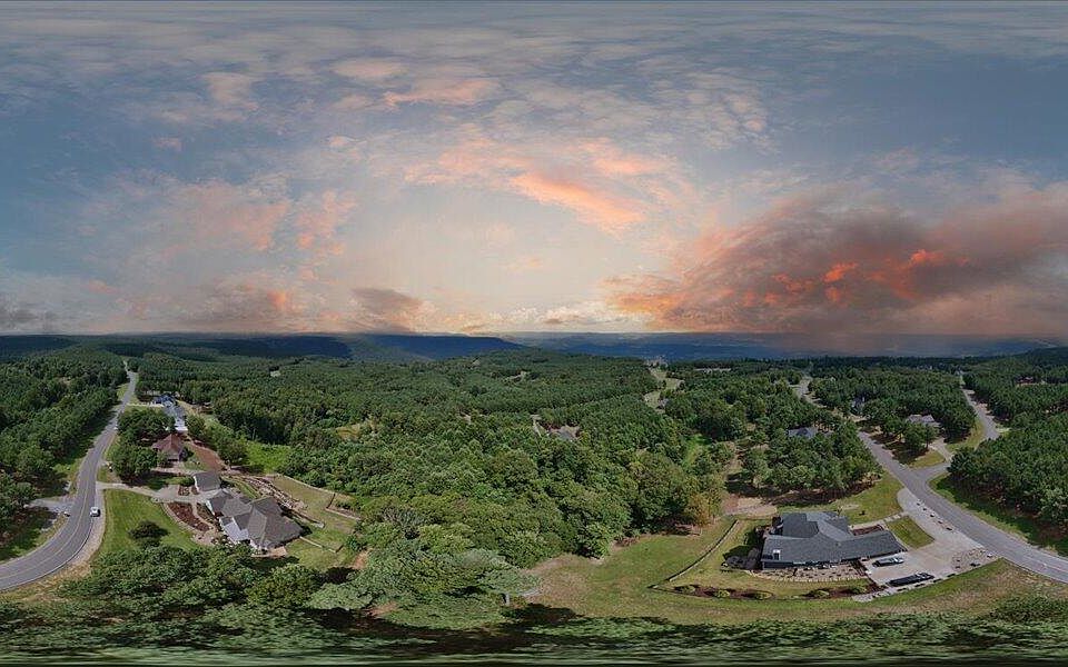 1st image of 440 Lookout View Dr