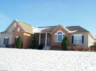 80 Hillcrest Ln, Montgomery, PA 17752