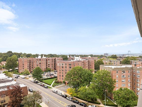 3rd image of 2 Bay Club Dr APT 10W