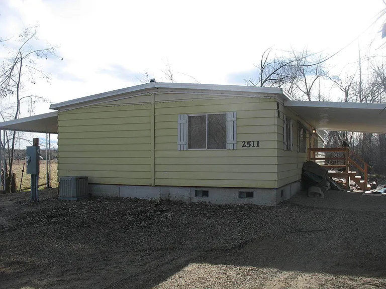 2511 Hanna Ave — Photo 2