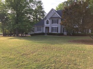 10 Couples Ct, Newnan, GA 30265