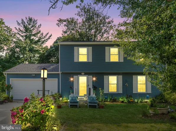 5222 Lightning View Rd, Columbia, MD 21045
