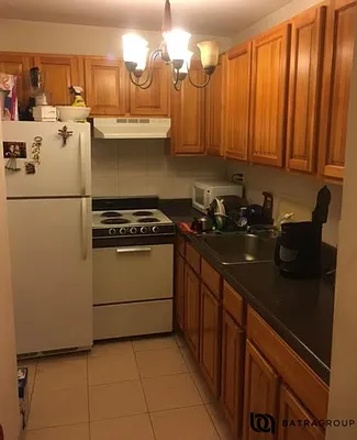 Rented by Batra Group Inc | media 35