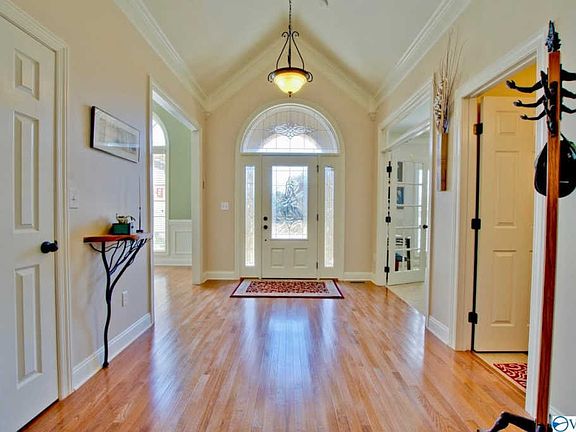 5th image of 5 America Holly Cir SW