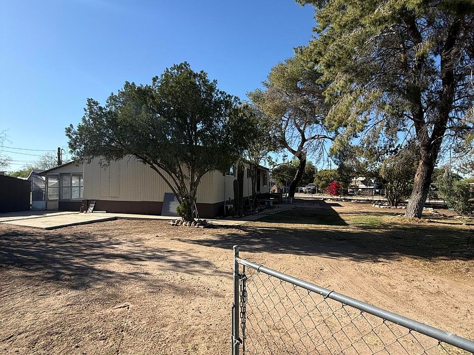 1st image of 1501 W Gretchen Dr