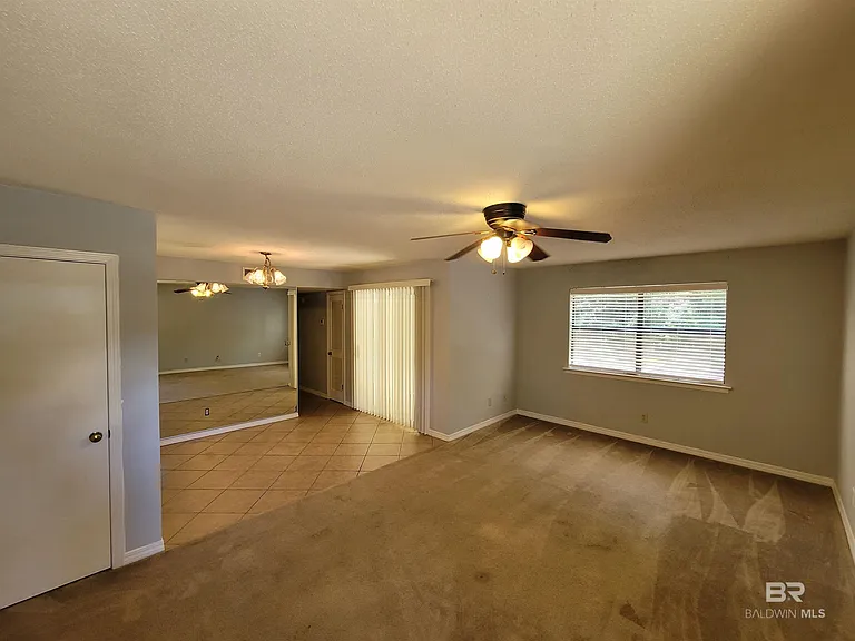 512 Lake Forest Blvd — Photo 17