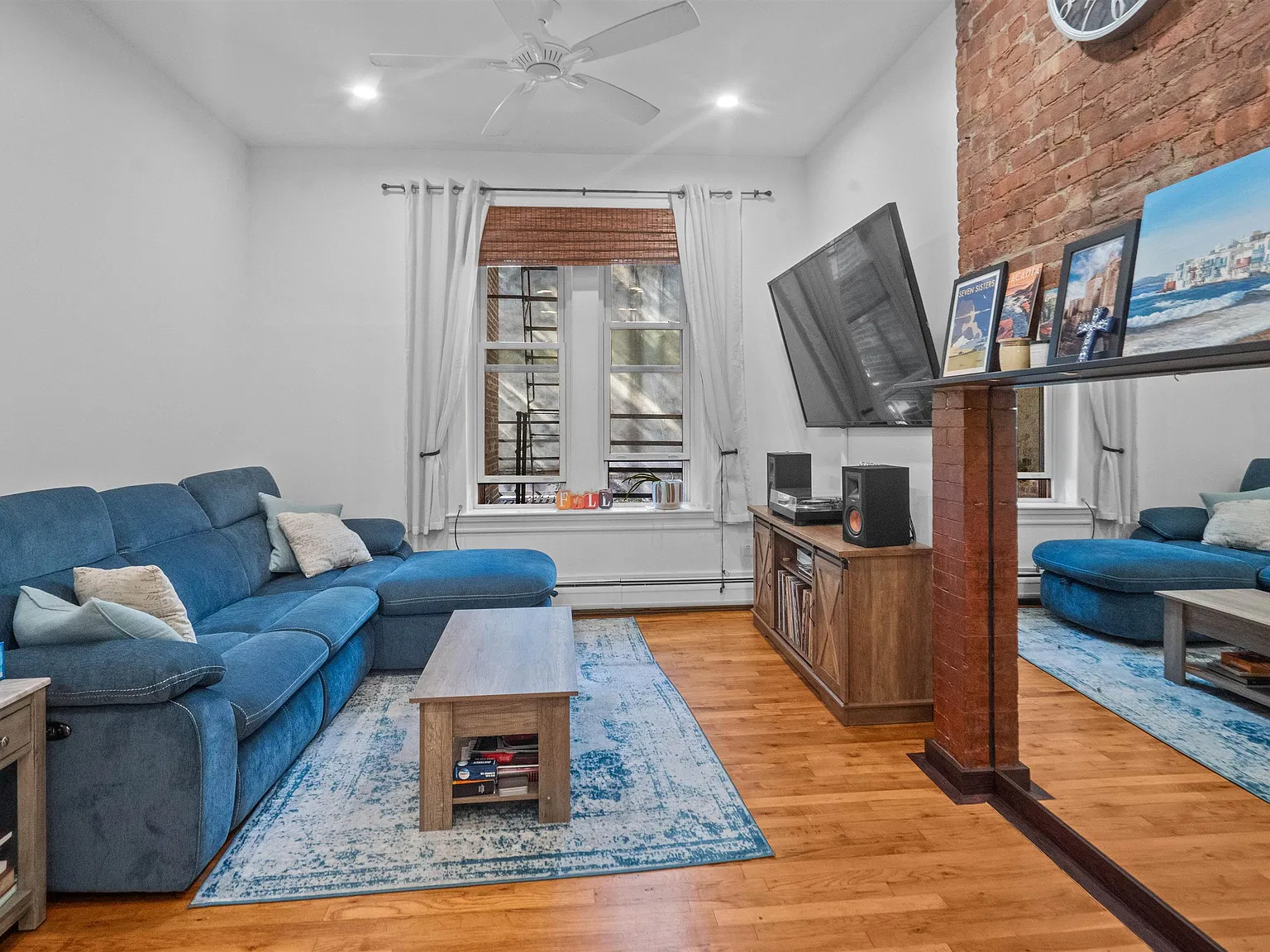 1 bed, 1.0 bath, 604 sqft, $3,200 — Photo 2