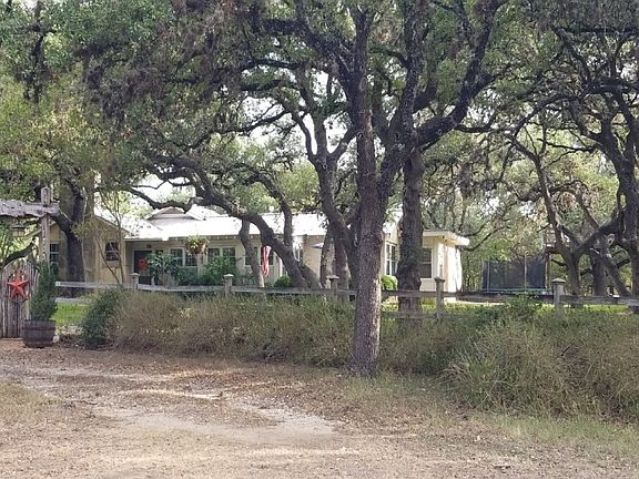 2nd image of 1703 Blue Crest Ln
