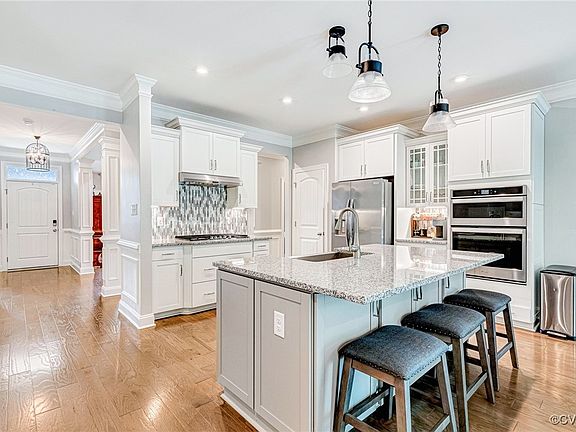 5th image of 7619 Sugar Magnolia Ln
