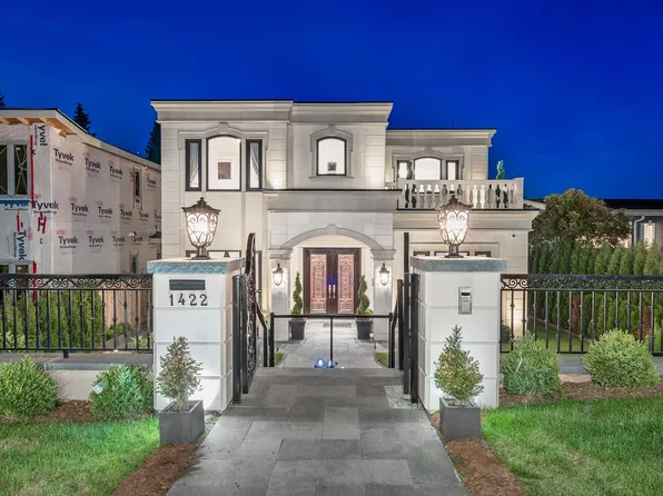 1422 Mathers Ave, West Vancouver, BC V7T 2G5