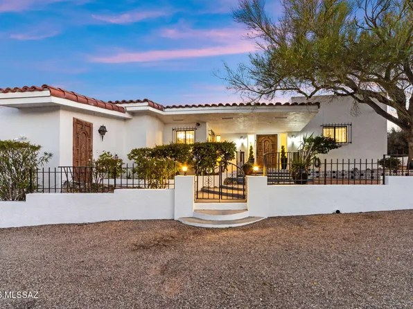 475 W Valoro Dr, Tucson, AZ 85737