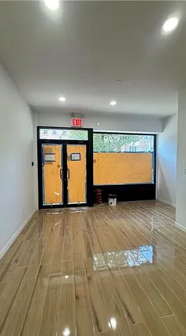 Studio, $6,500 — Photo 2