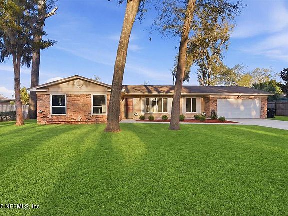 2nd image of 3448 RED OAK Circle E