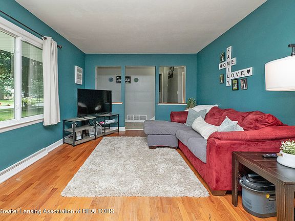 3rd image of 1624 Peggy Pl