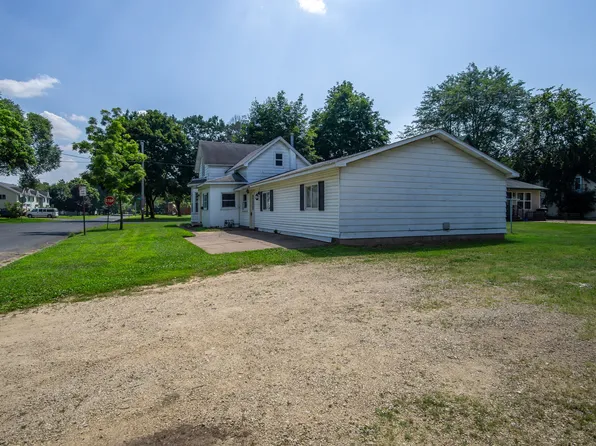 1321 2nd St W, Menomonie, WI 54751
