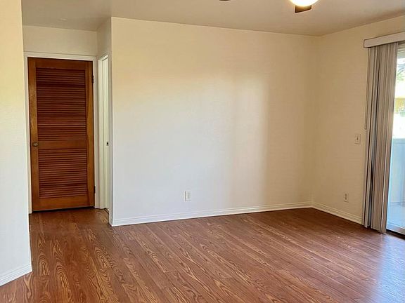2nd image of 524 N Redondo Ave #524