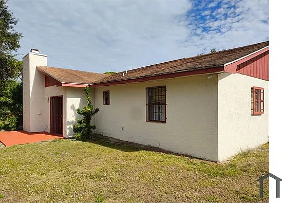 3 bed, $2,300 — Photo 4