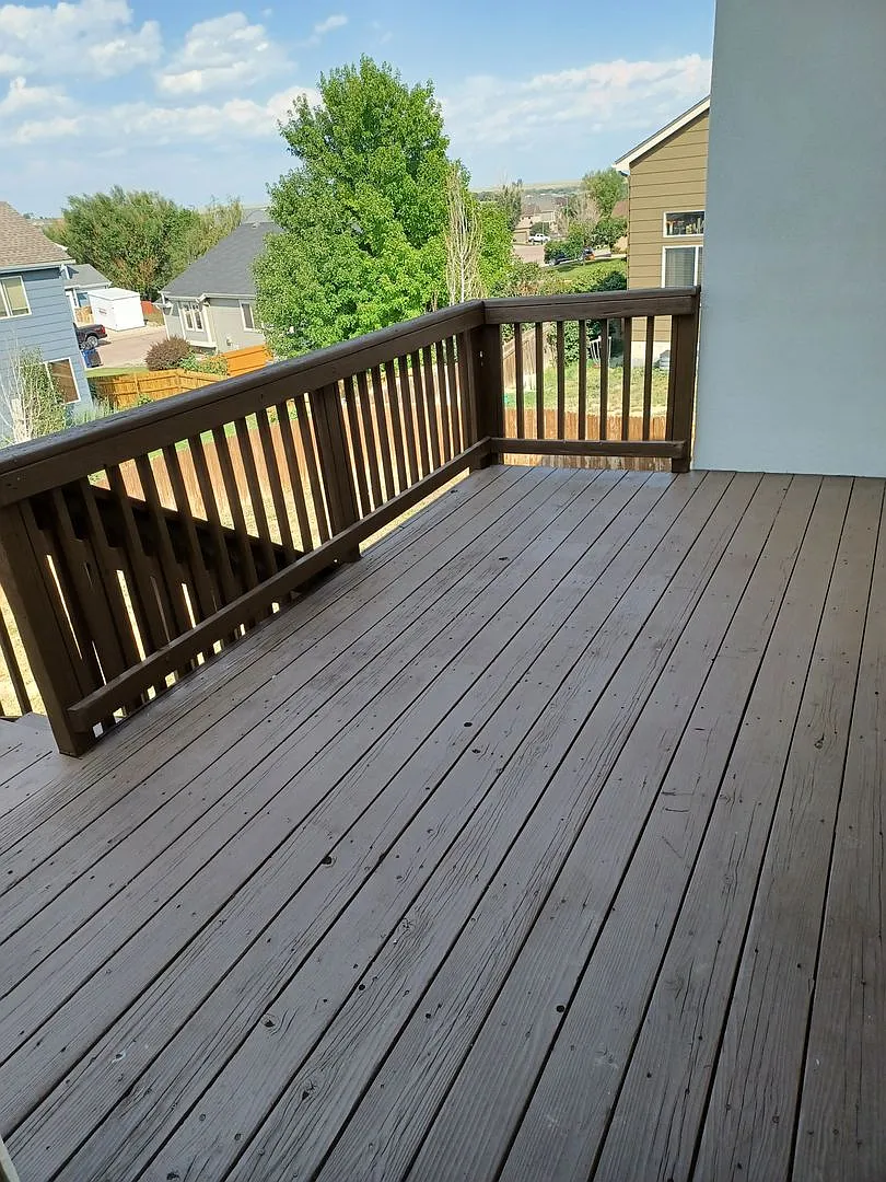 Fantastic, updated- 4 bedroom near base! — Photo 3
