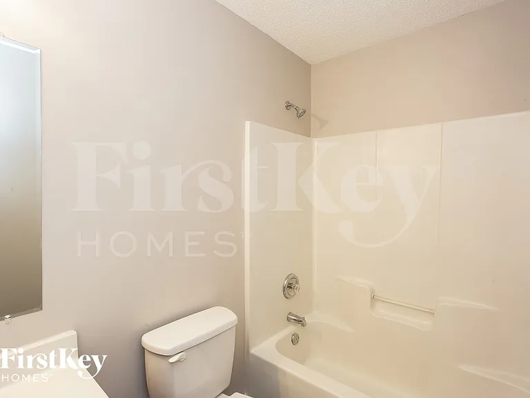 2192 Mallard Pointe Dr — Photo 11