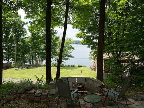 5th image of 6 Mountain Stream Ln