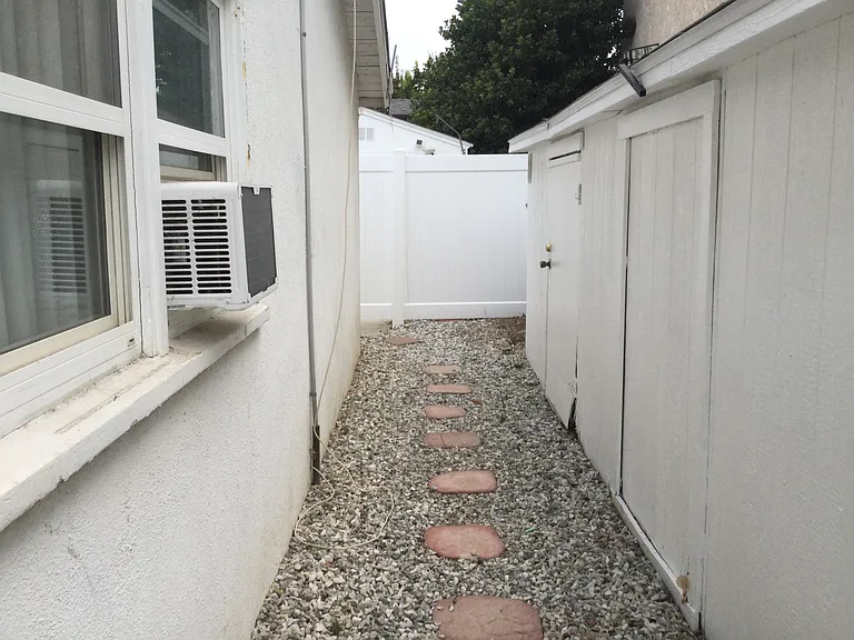 20957B Community St — Photo 3