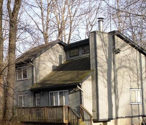 2nd image of 134 Colette Ln