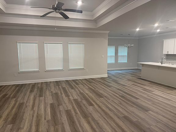 4th image of 25 Creekstone